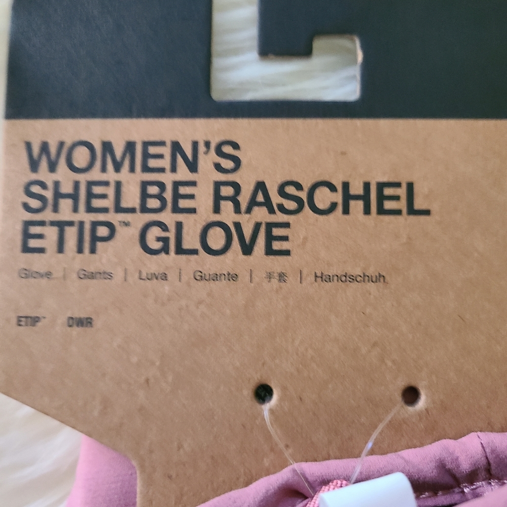 SOLD...   The North Face Gloves - Picture 3 of 5